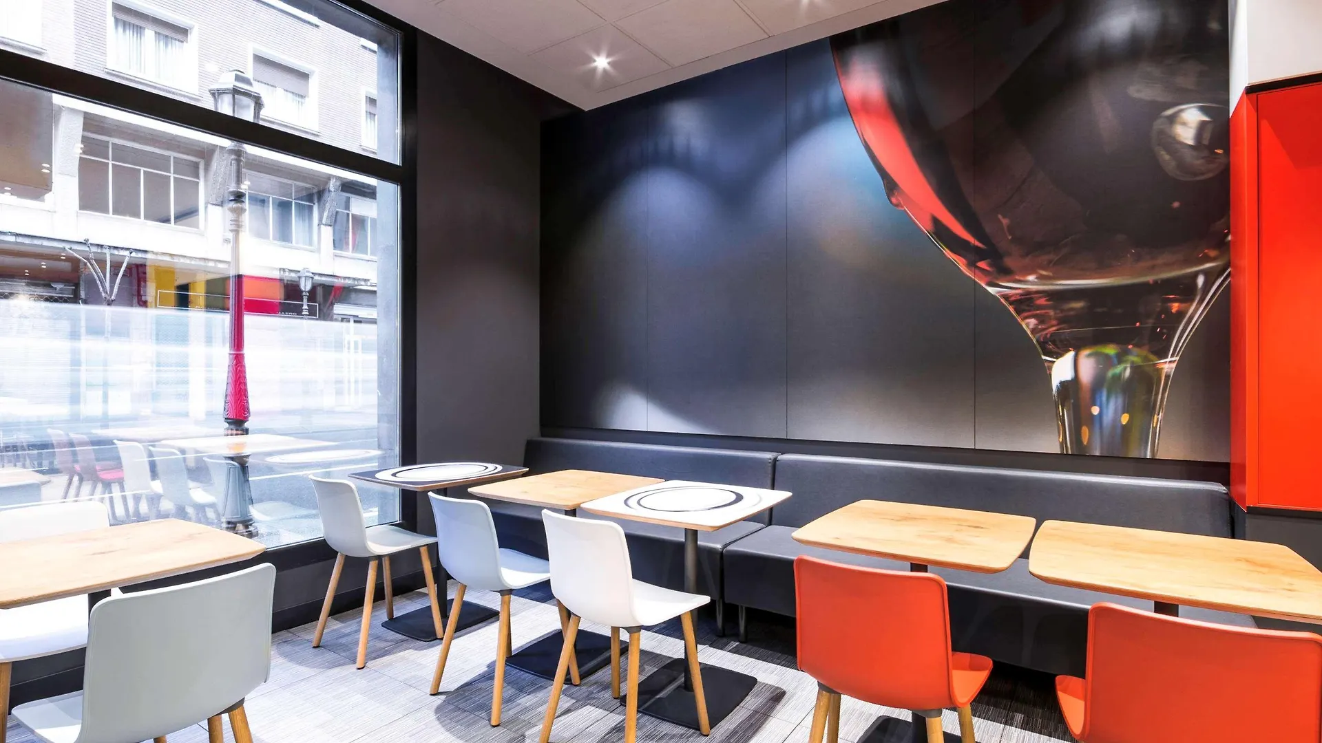 Отель Ibis Bilbao Centro