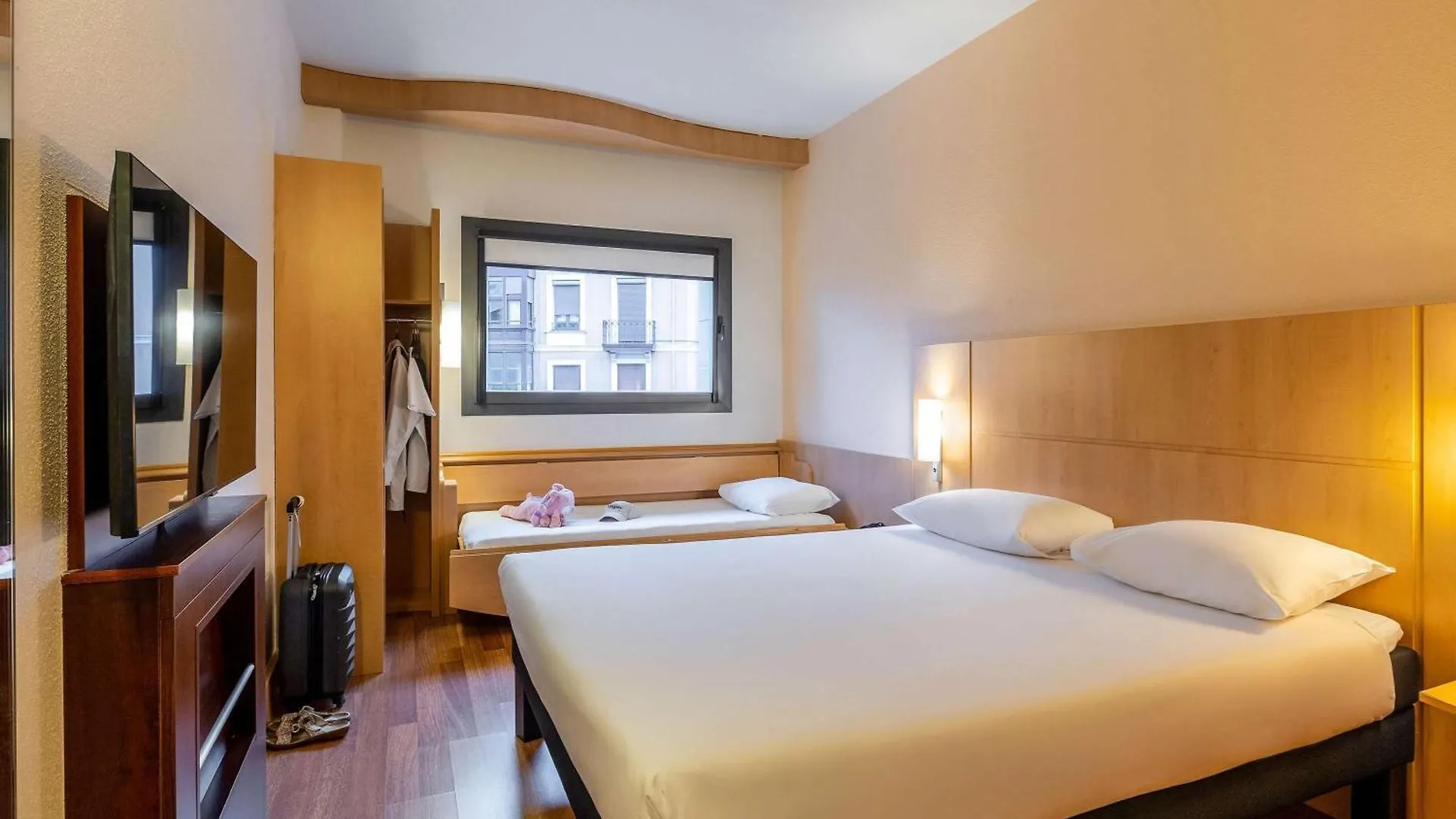 Отель Ibis Bilbao Centro